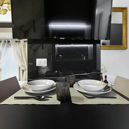 Апартаменты Center Luxury Flat B *